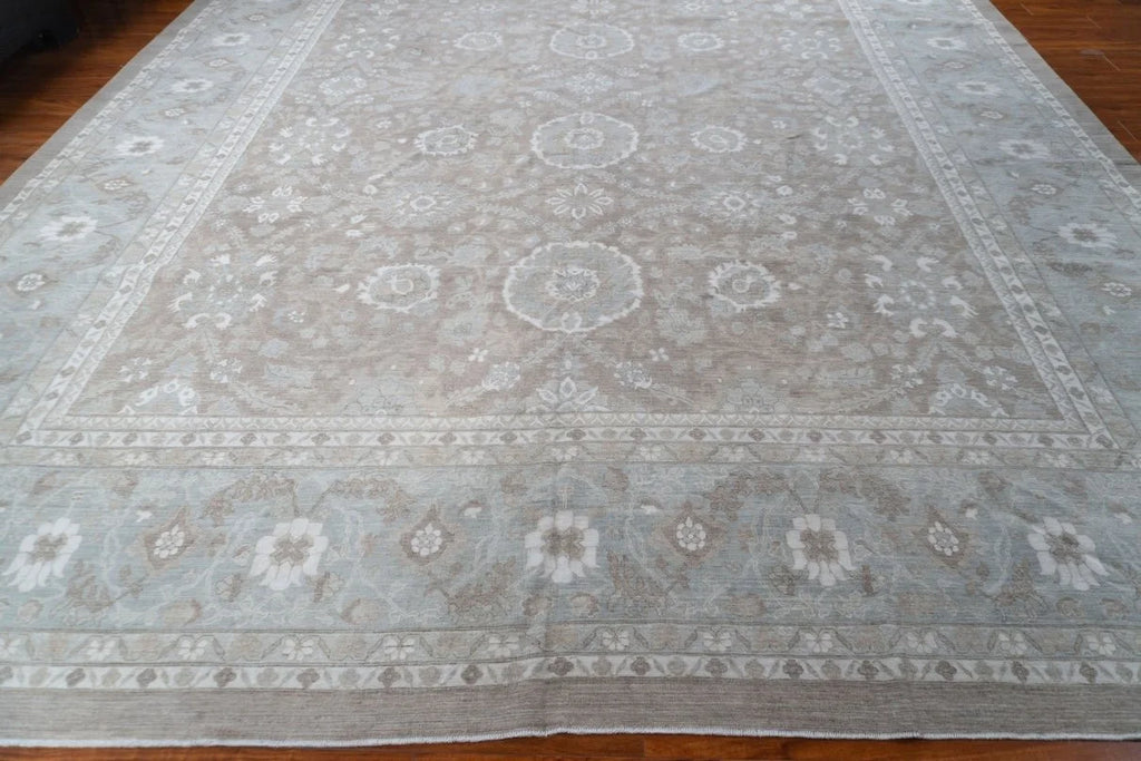12'2"x15'3" Sultanabad, Classic