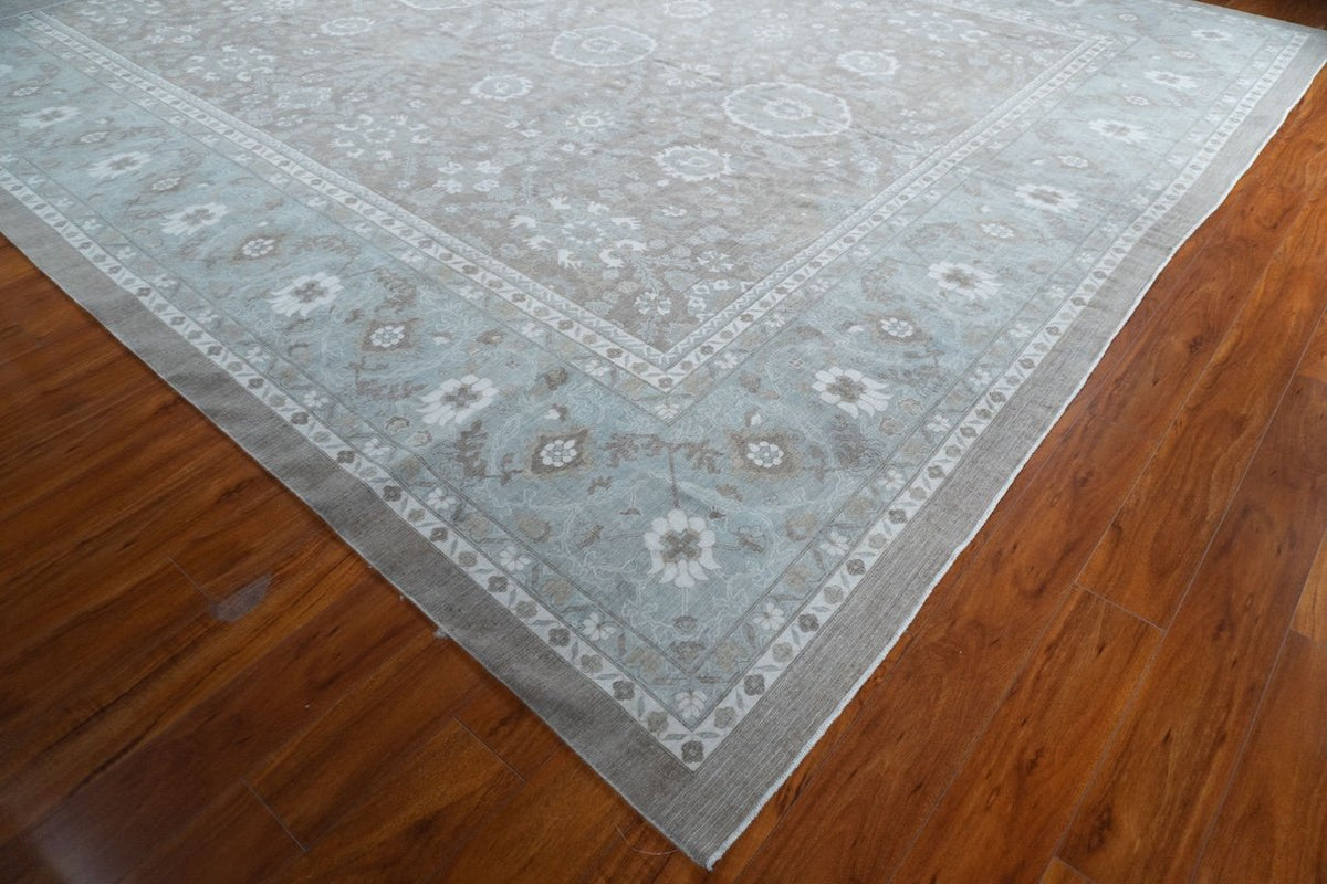 12'2"x15'3" Sultanabad, Classic