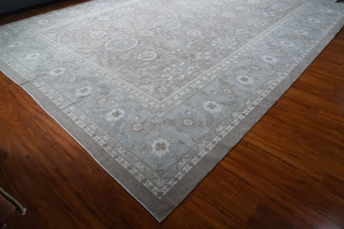 12'2"x15'3" Sultanabad, Classic