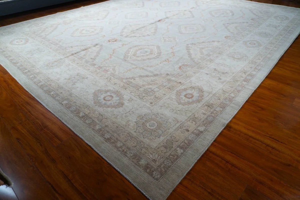11'10"x14'4" Sultanabad, Classic