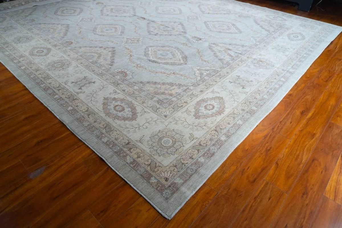 11'10"x14'4" Sultanabad, Classic