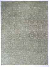 8'11"x11'11" Royal, Transitional