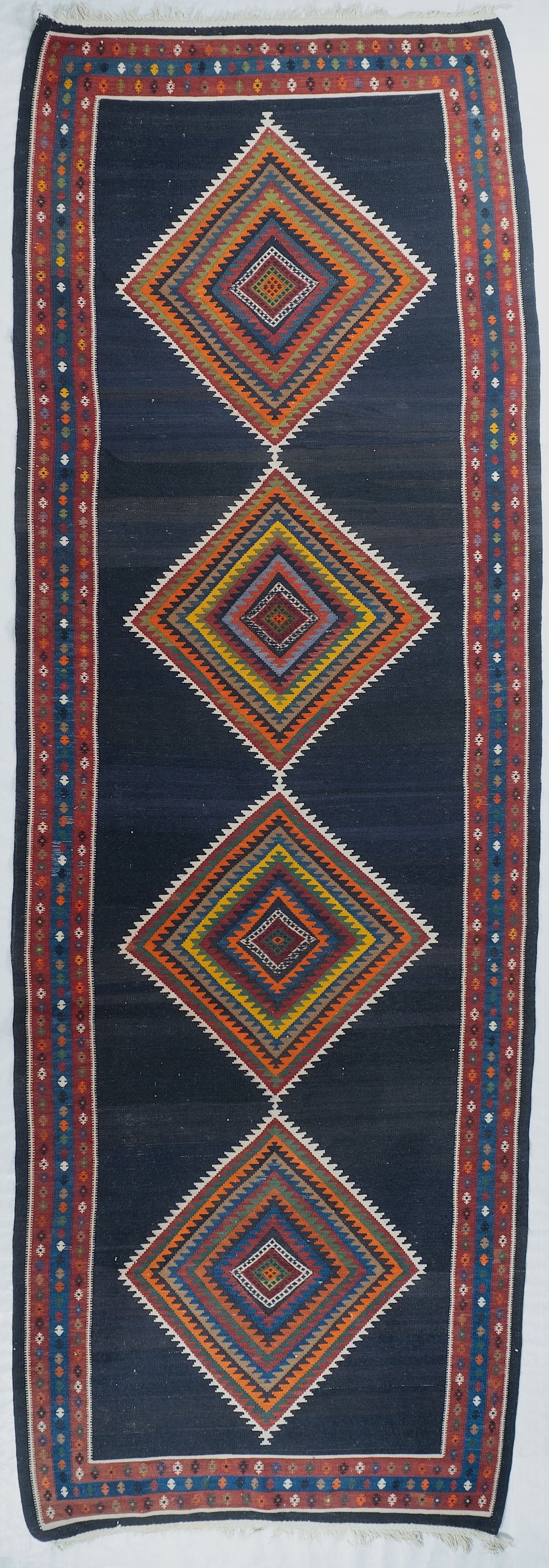 Runner Kilim Traditional Rug