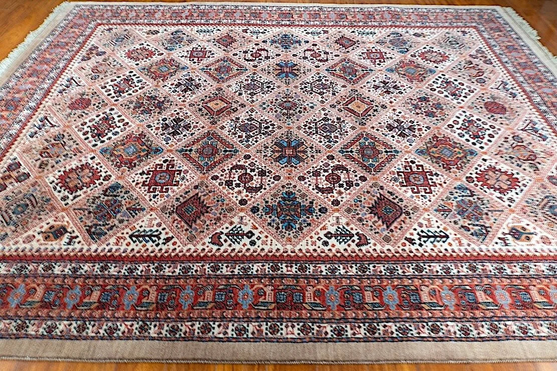 7'10"x10'3" Qashqaii, Tribal
