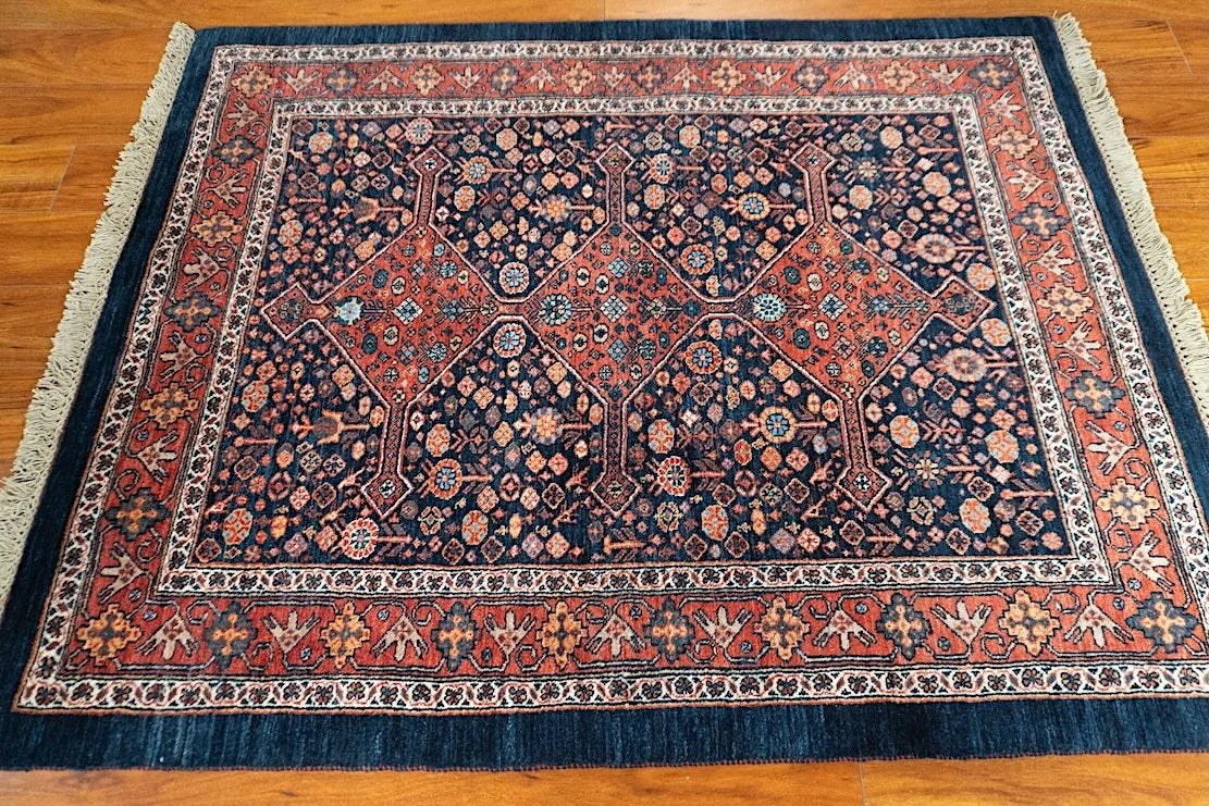 4'x5'1" Qashqaii, Tribal