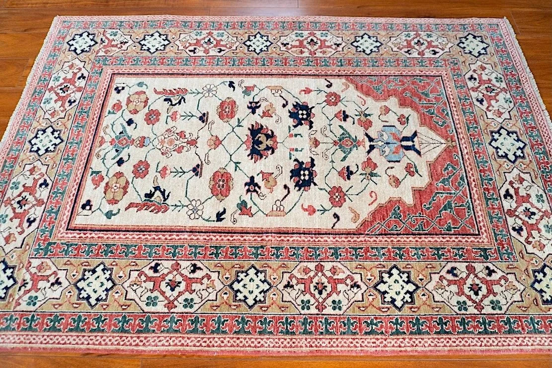 4'x5'10" Yastik, Tribal