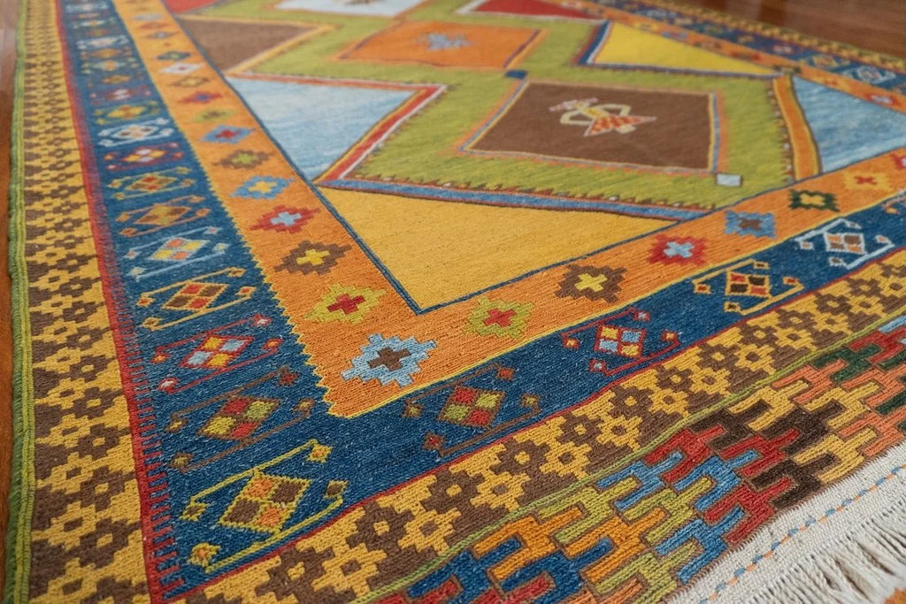 4'10"x6'8" Qashqaii, Tribal