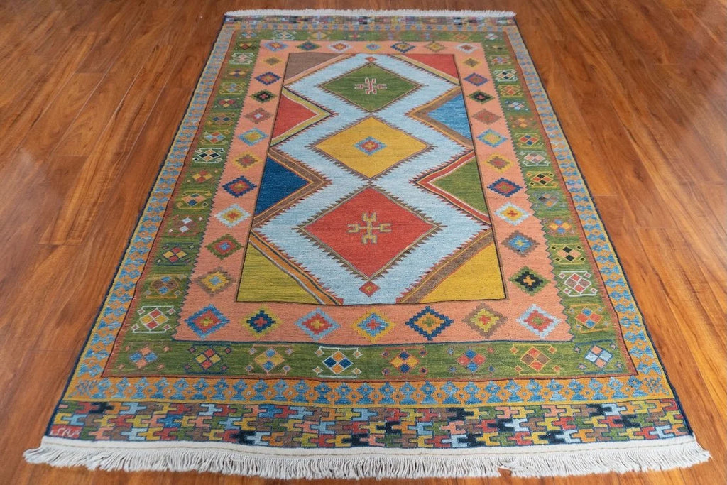 4'9"x6'10" Qashqaii, Tribal