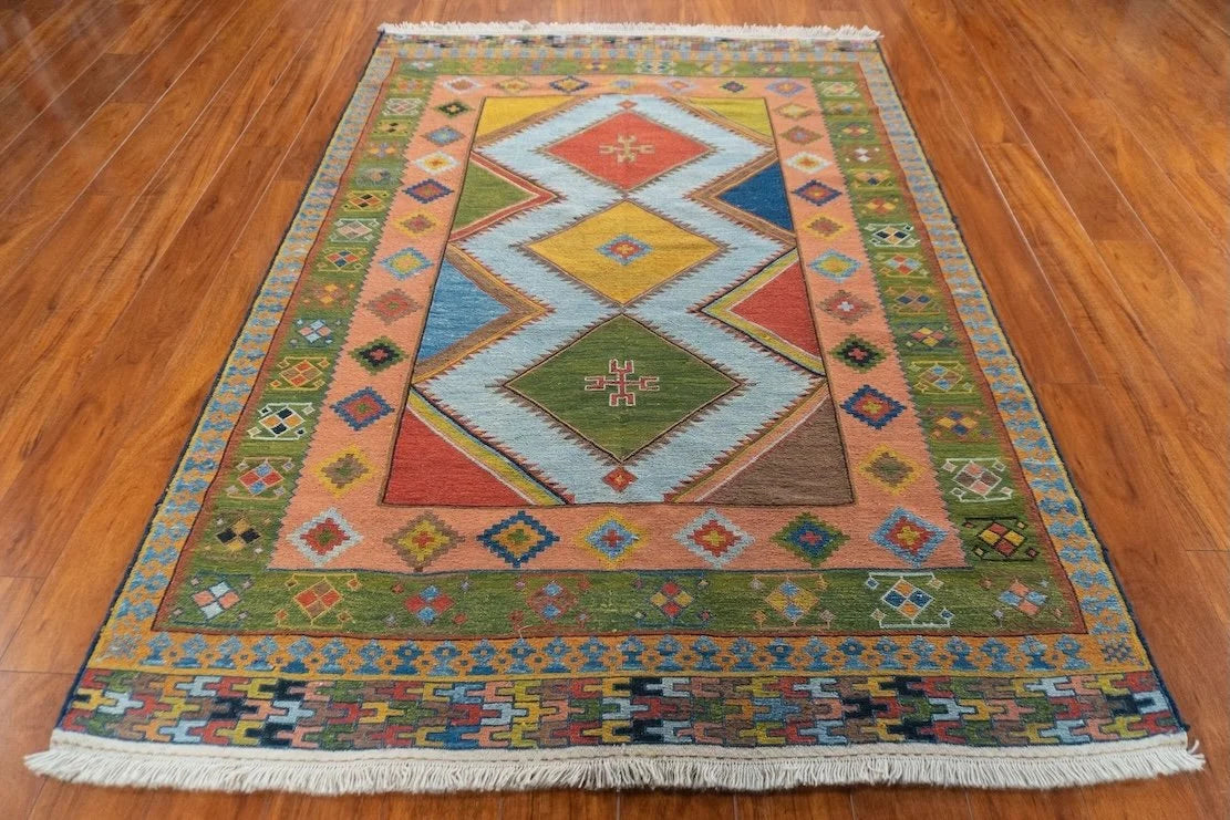4'9"x6'10" Qashqaii, Tribal