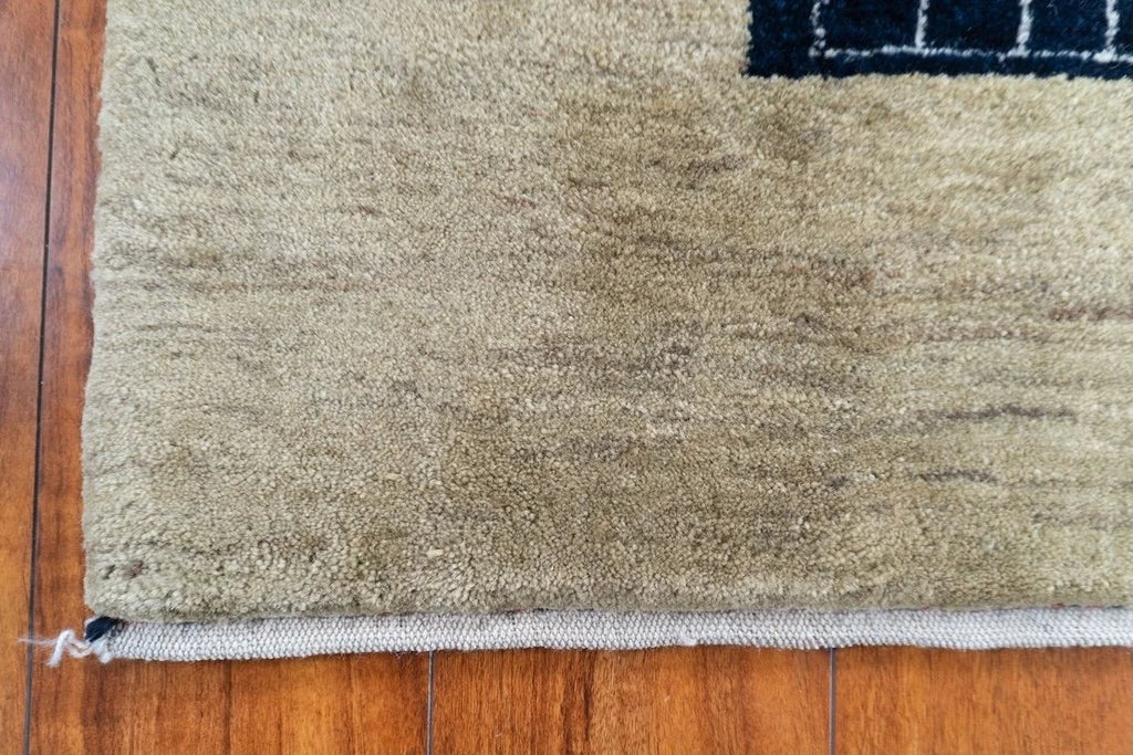 5'x7' Gabbeh, Modern