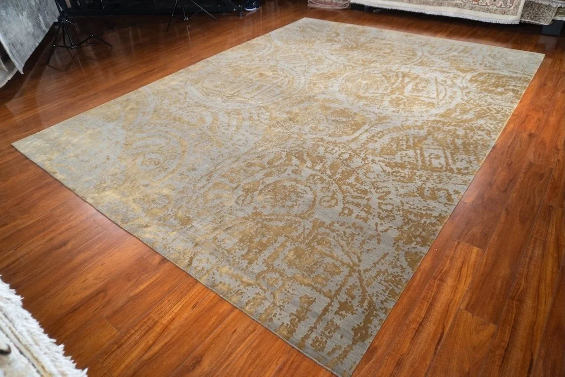 9'x12' Nummus, Modern