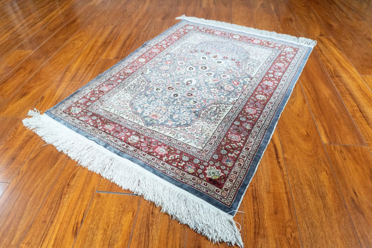 2'10"x3'8" Hereke