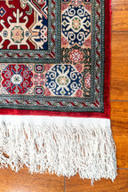 1'10 X 2' 9" Hereke, Classic
