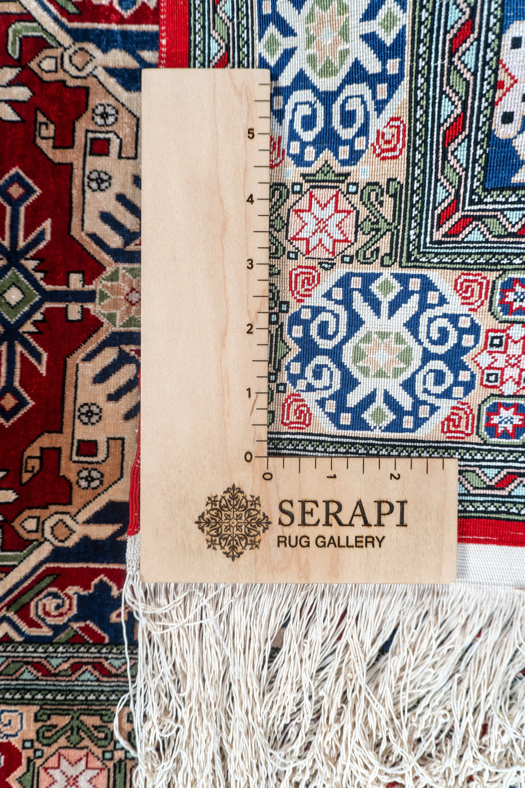 1'10 X 2' 9" Hereke, Classic