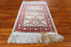 1' 6 X 2' 1"" Hereke, Antique