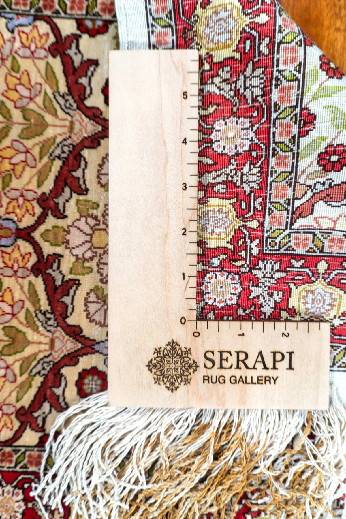 1' 6 X 2' 1"" Hereke, Antique