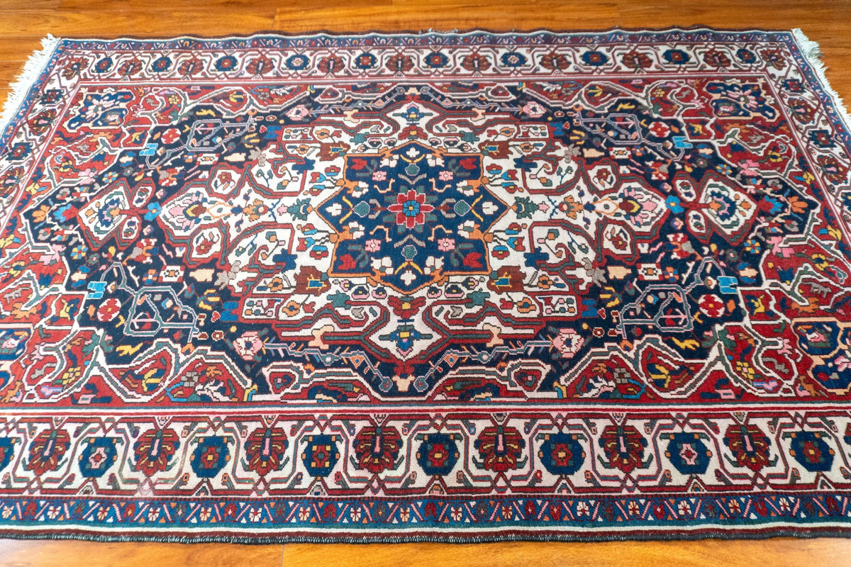 5'3"x8'3" Bakhtiari, Antique