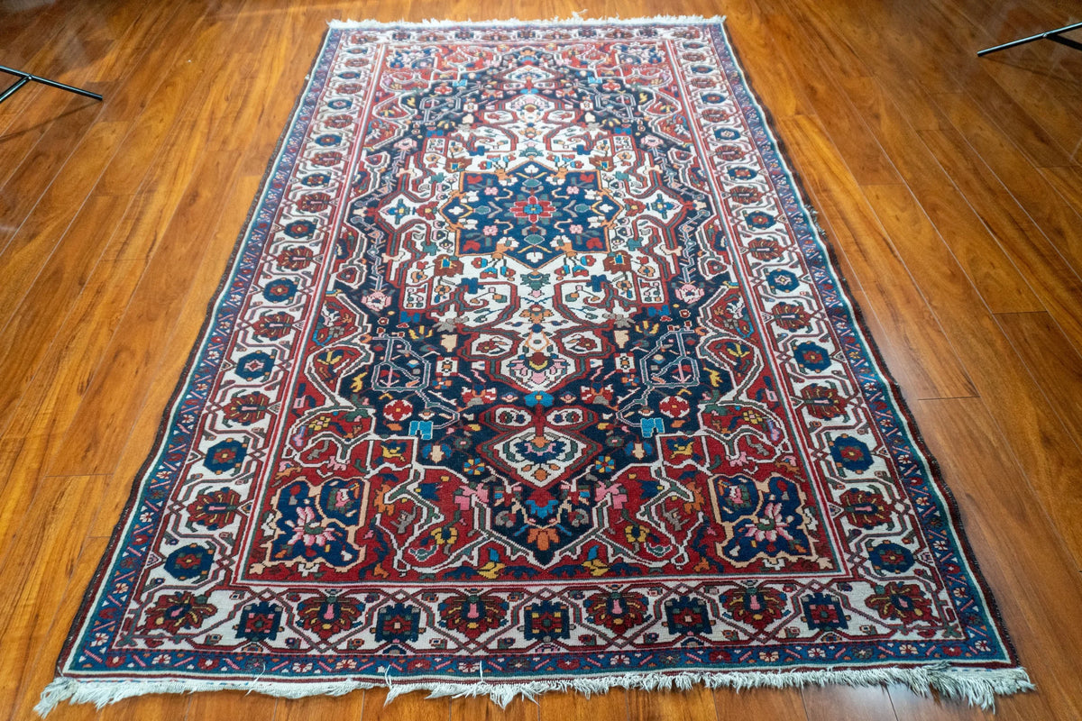 5'3"x8'3" Bakhtiari, Antique