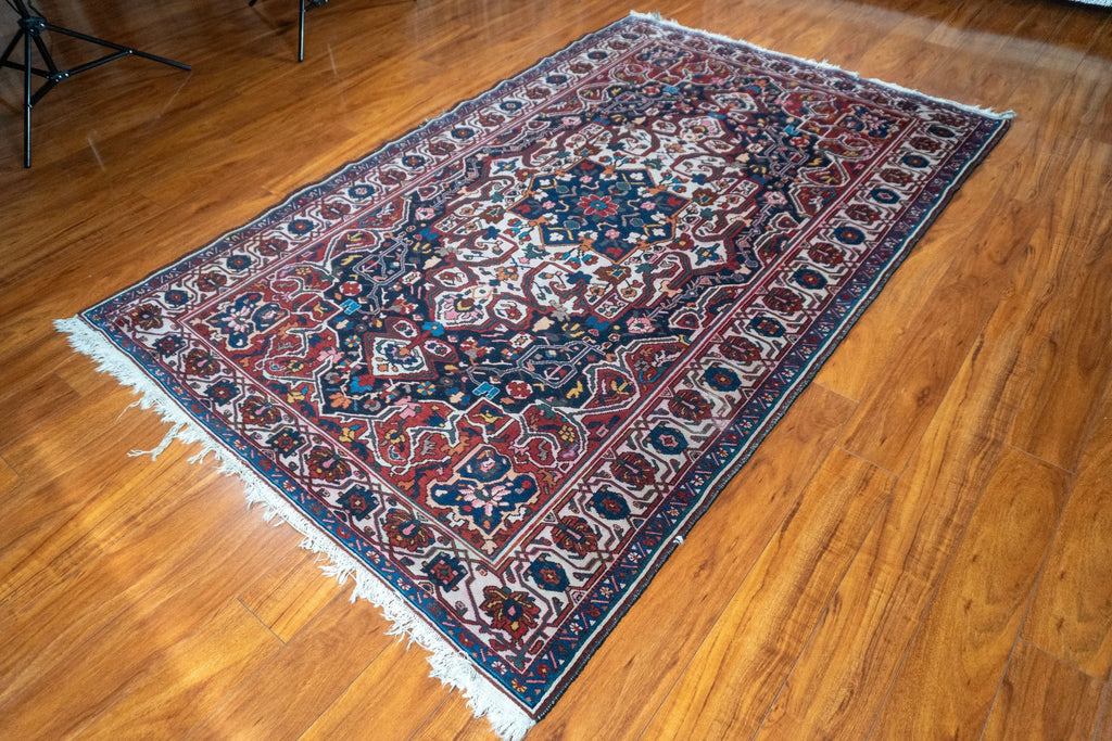 5'3"x8'3" Bakhtiari, Antique