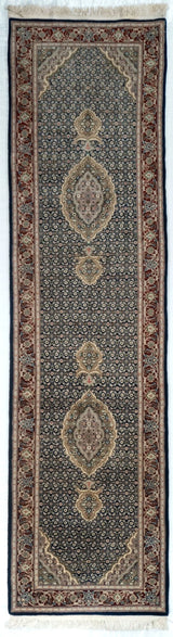 2'8"x9'11" Tabriz, Classic