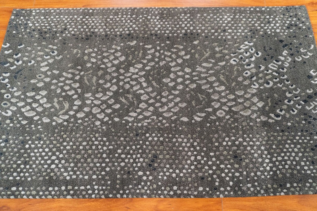 3'x5'1" Serengeti, Modern
