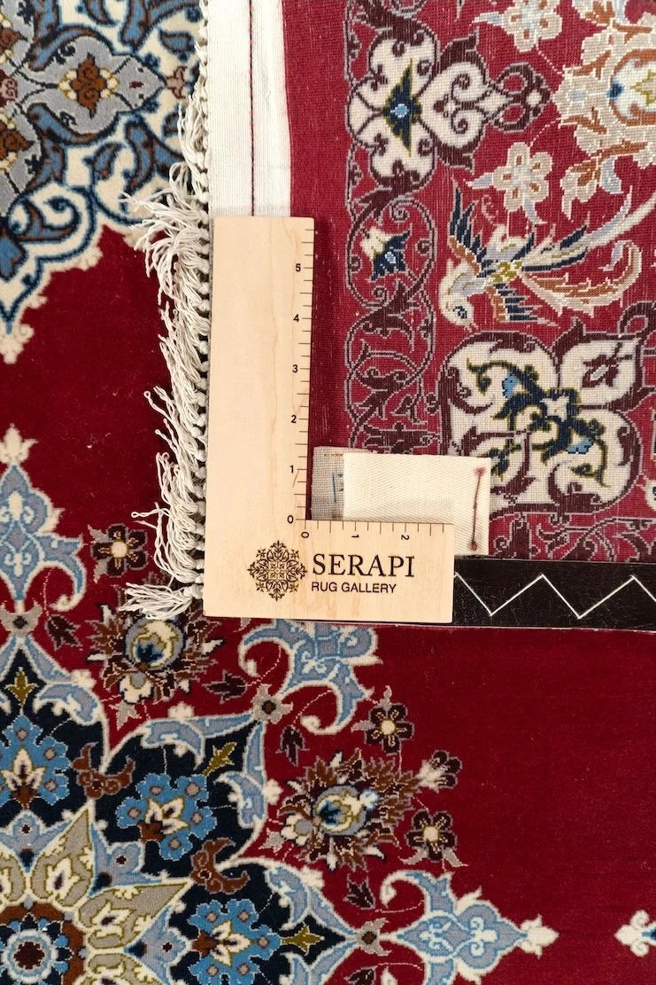 4'4"x 4'9" Isfahan, Classic