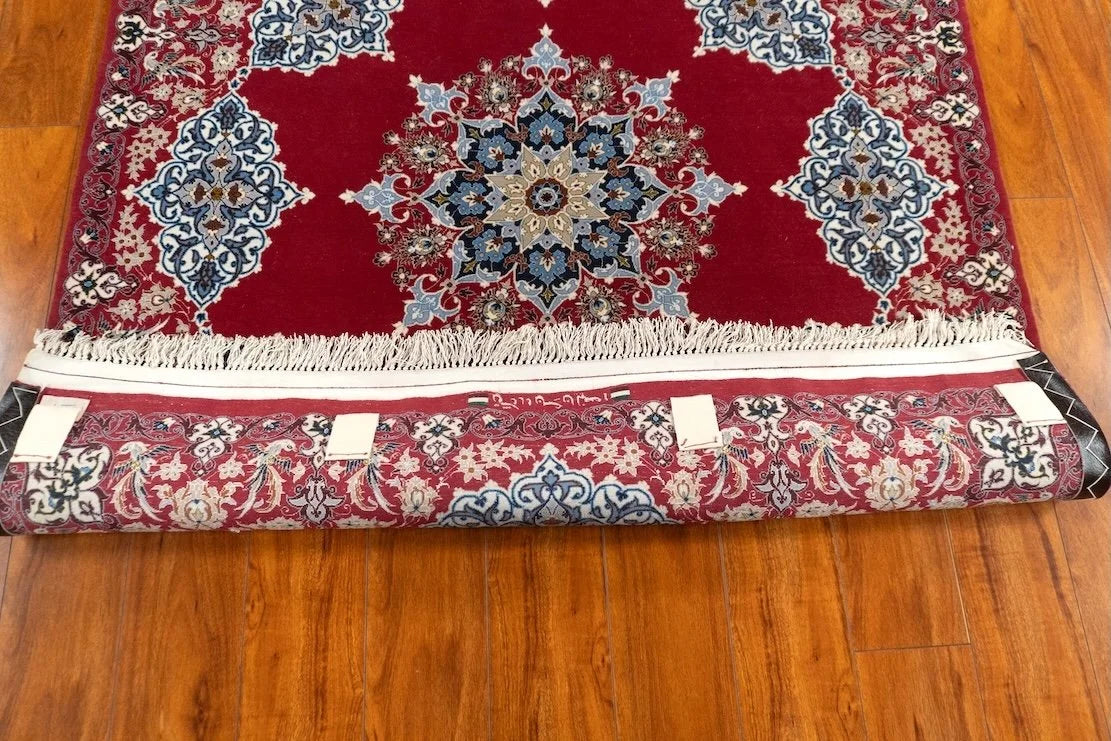 4'4"x 4'9" Isfahan, Classic