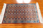 2'9"x 4'10" Hereke, Classic