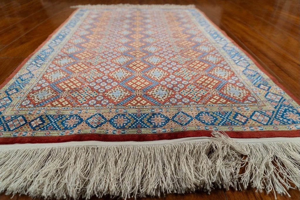 2'9"x 4'10" Hereke, Classic
