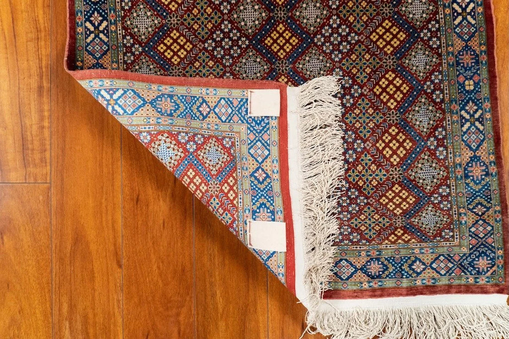 2'9"x 4'10" Hereke, Classic