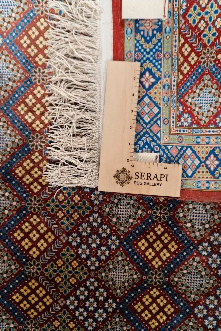 2'9"x 4'10" Hereke, Classic