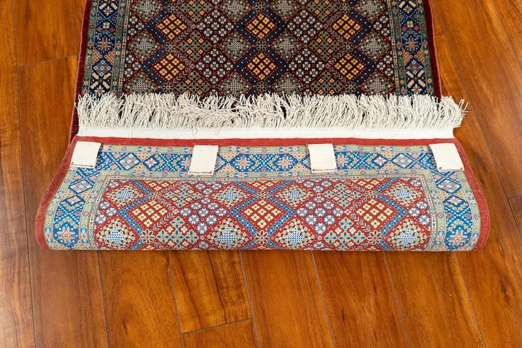 2'9"x 4'10" Hereke, Classic
