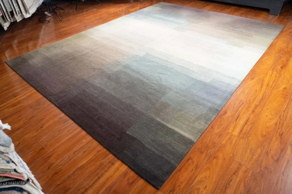 9'x12' Hansha, Modern