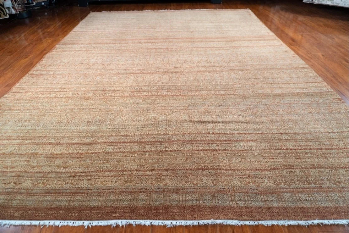 8'11"x 12'3" Kaylash, Transitional