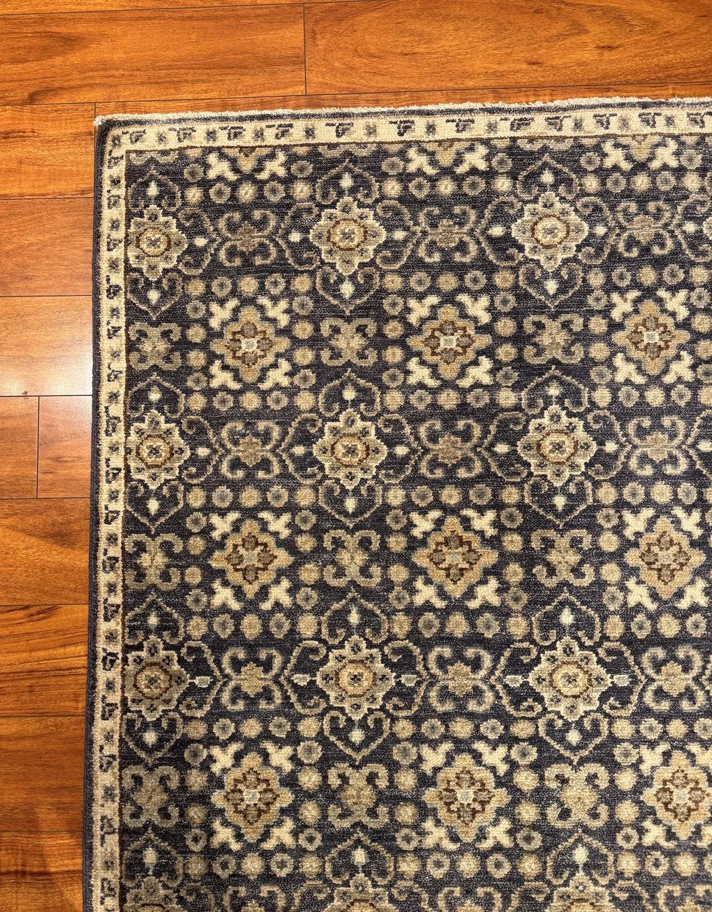 4'1"x5'10" Flavia, Transitional