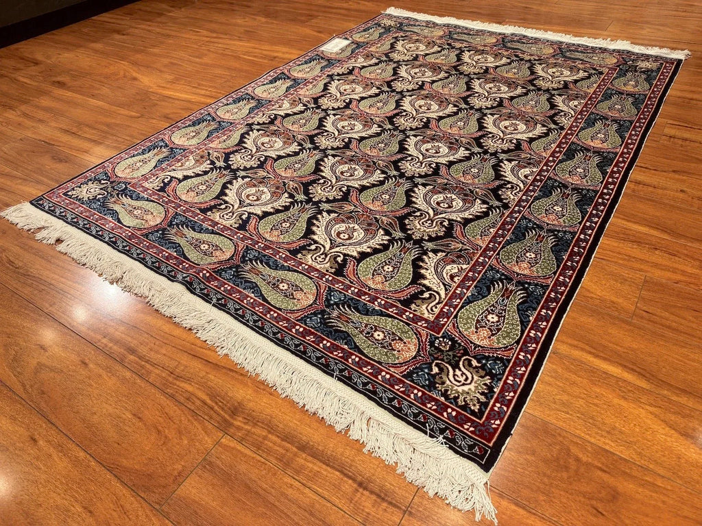 4'3"x5'10" Qaisari, Classic