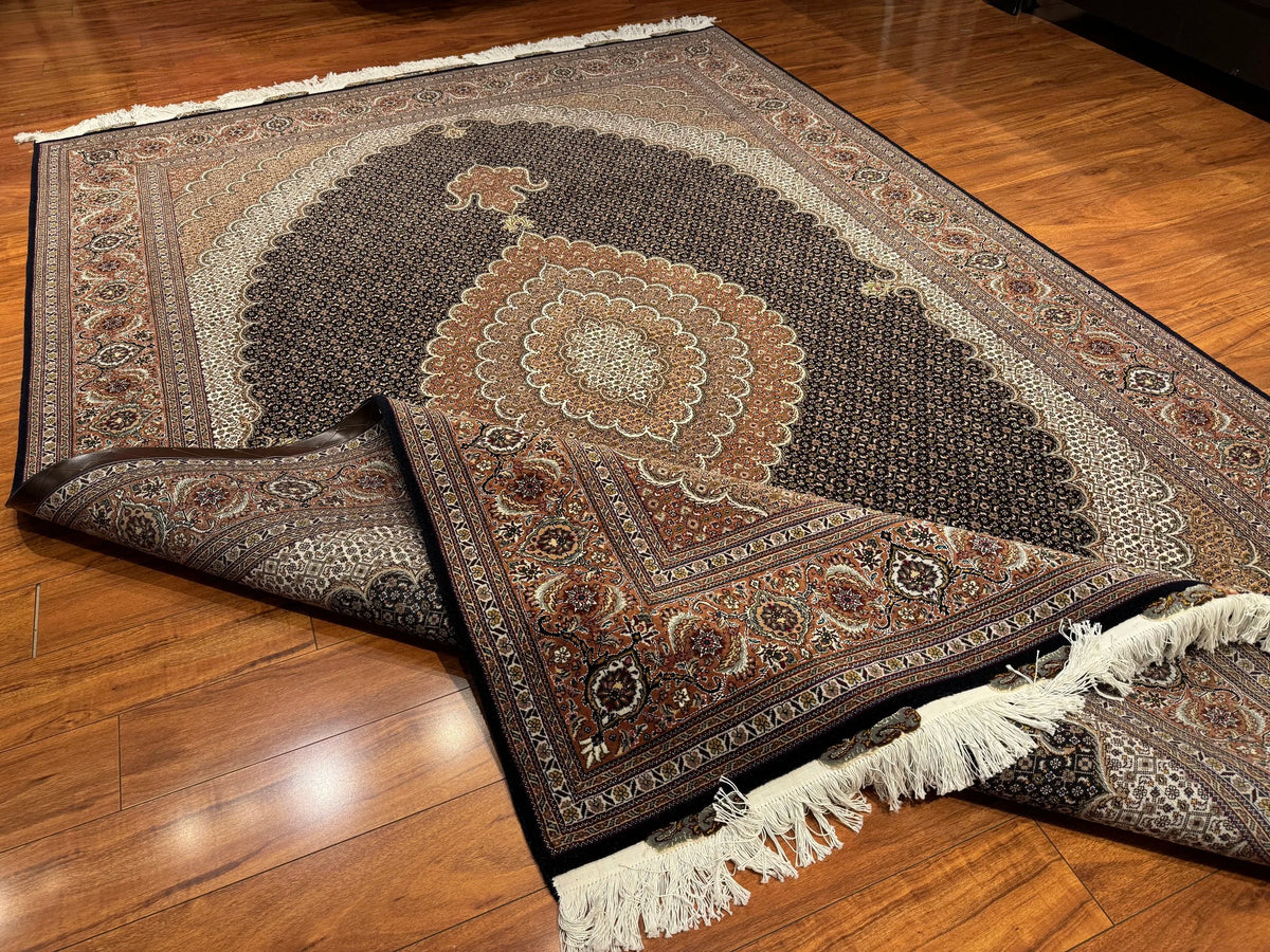 6'8"x10'1" Tabriz, Classic