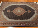 6'8"x10'1" Tabriz, Classic