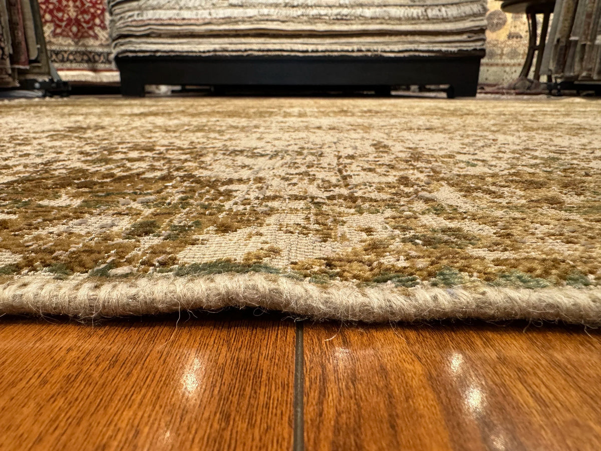 7'2"x10'7" Vintage, Transitional