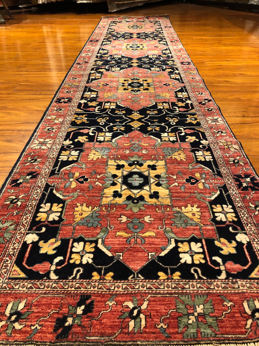 3'2"x13'6" Star-Oushak, Classic