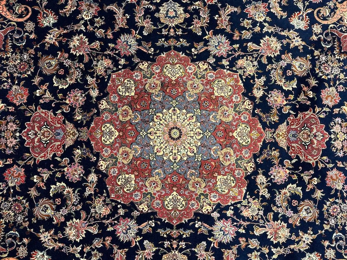 8'2"x11'4" Tabriz, Classic