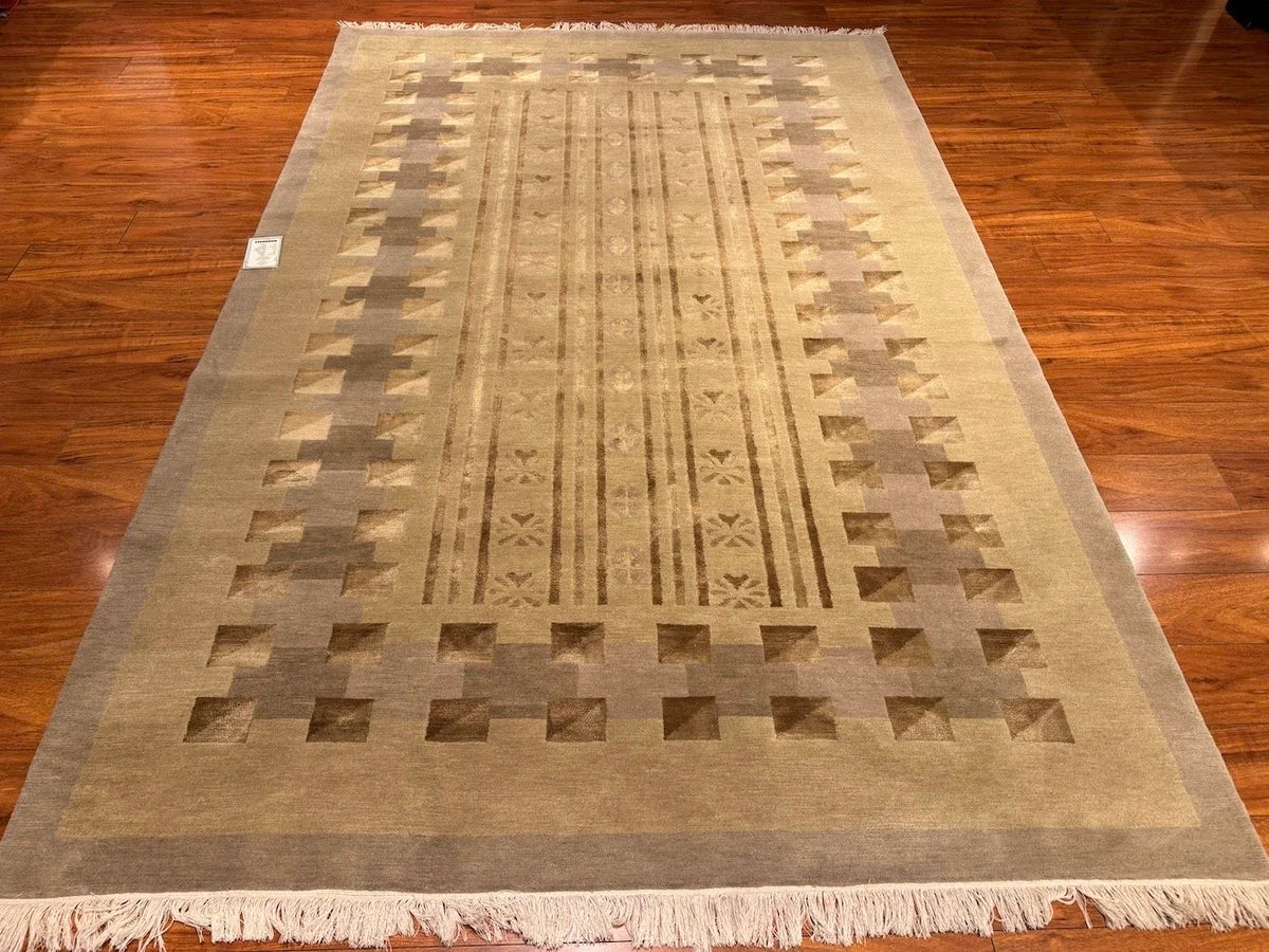 6'x9' Tibetan (Modern)