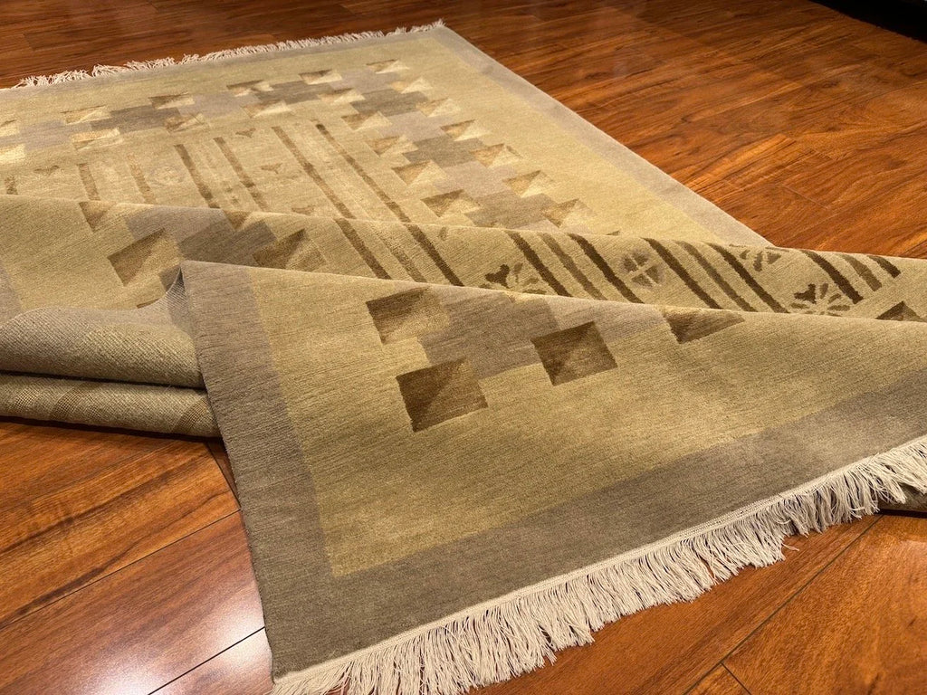 6'x9' Tibetan (Modern)