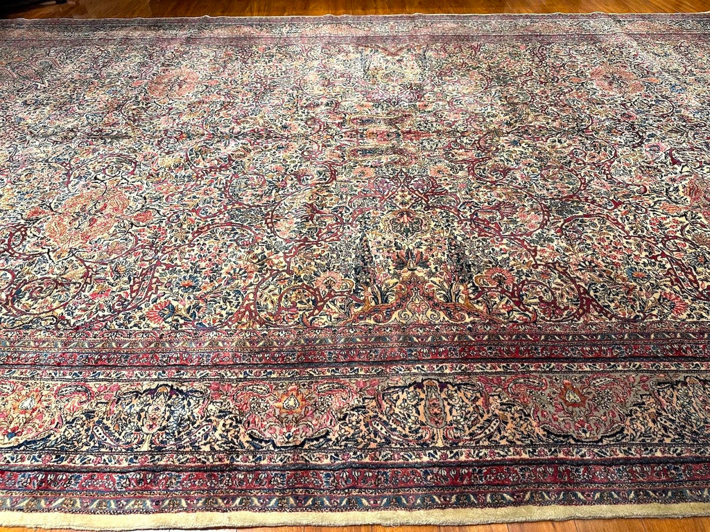 10'9"x19'7" Persian Kerman