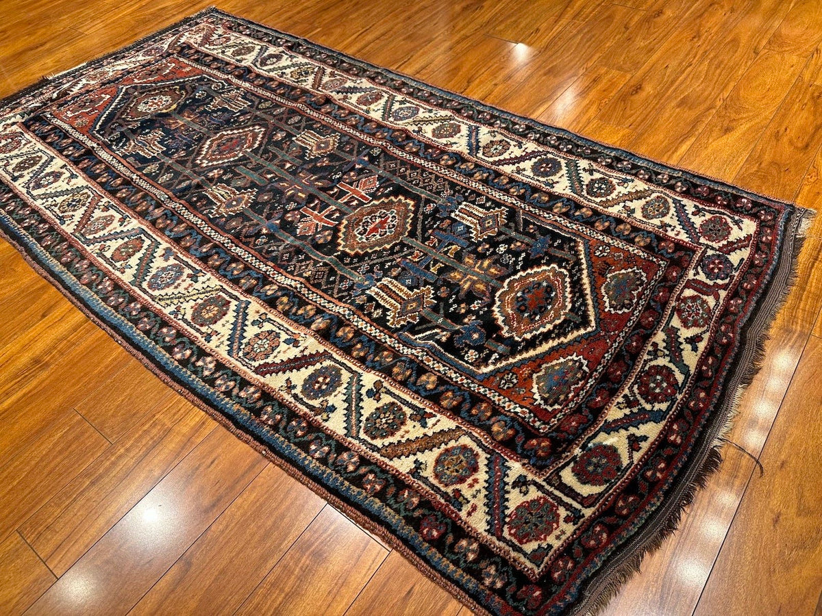 4'1"x7'8" Bibikabad, Antique