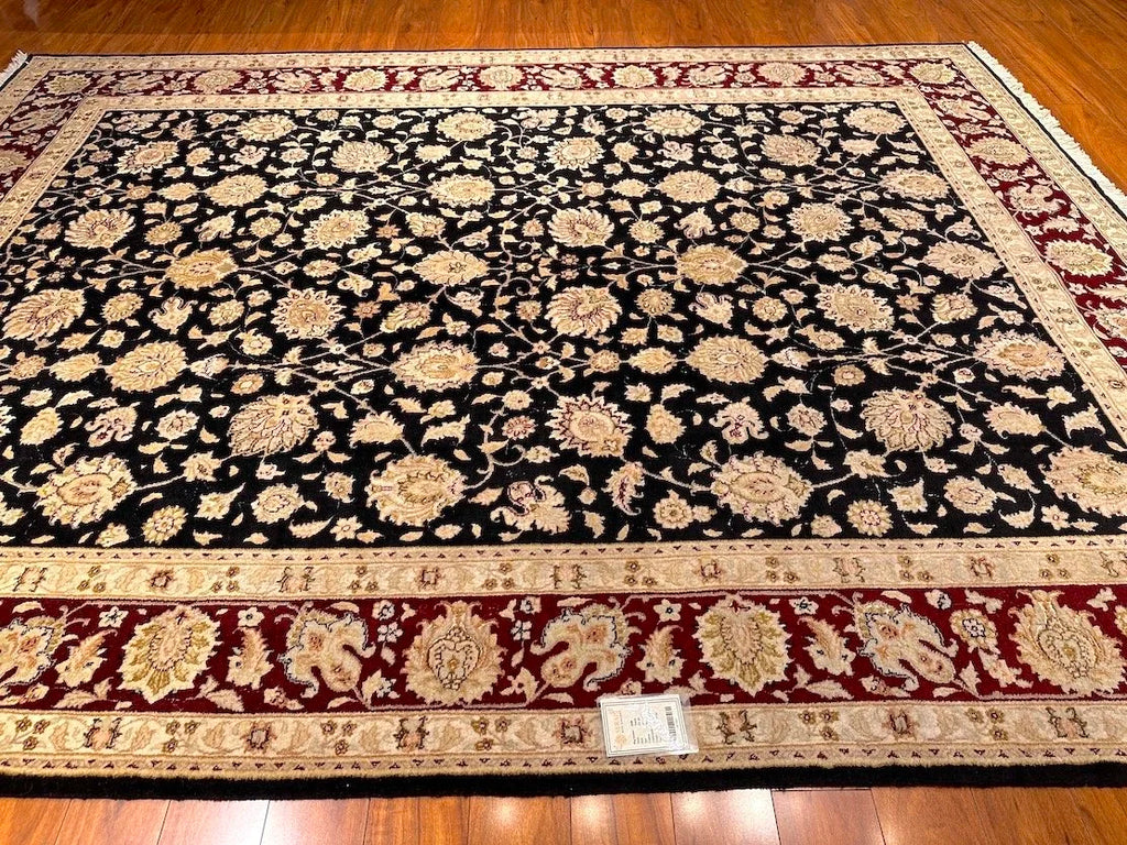 8'1"x11'3" Tabriz, Classic
