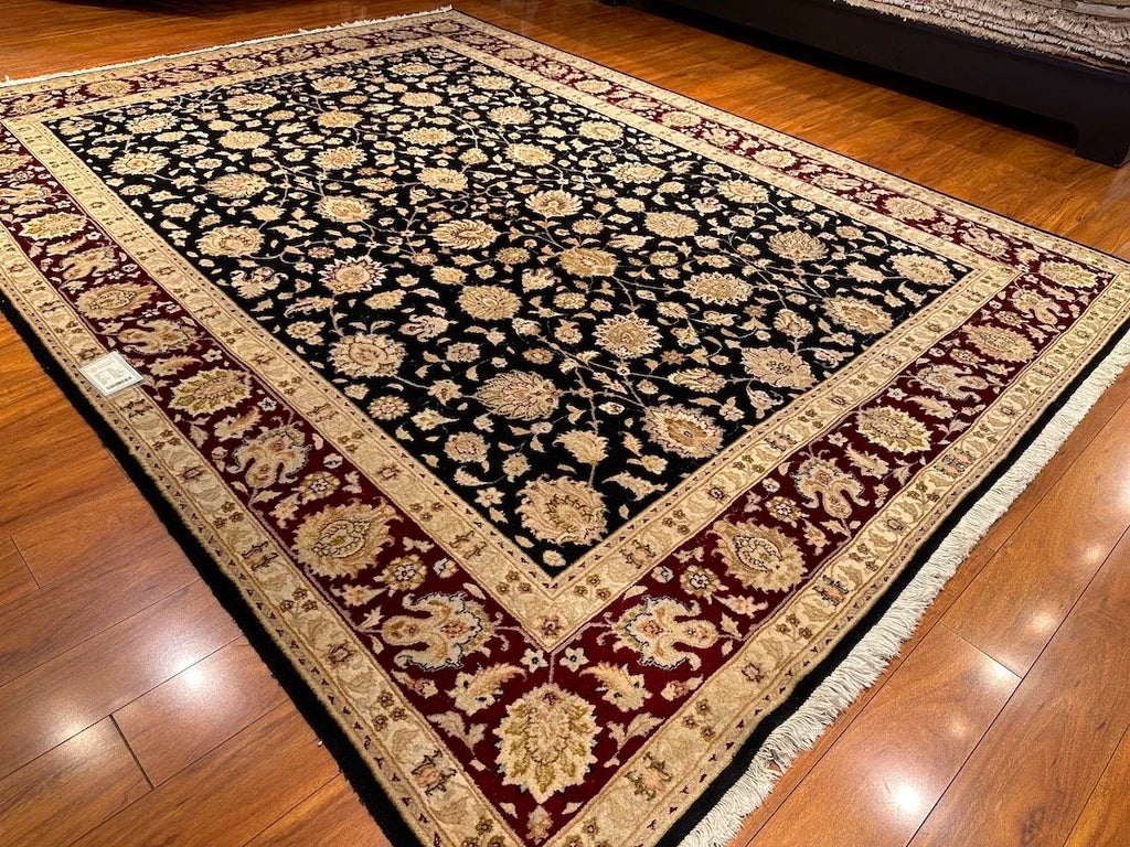 8'1"x11'3" Tabriz, Classic