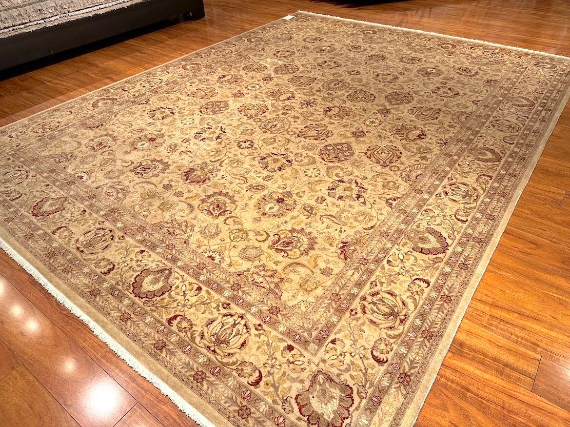 8'11"x12' Tabriz, Classic