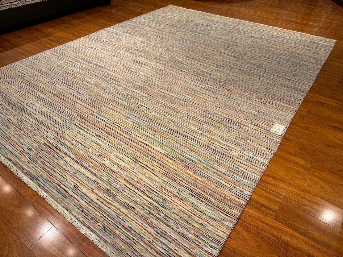 8'10"x11'8" Racha, Modern