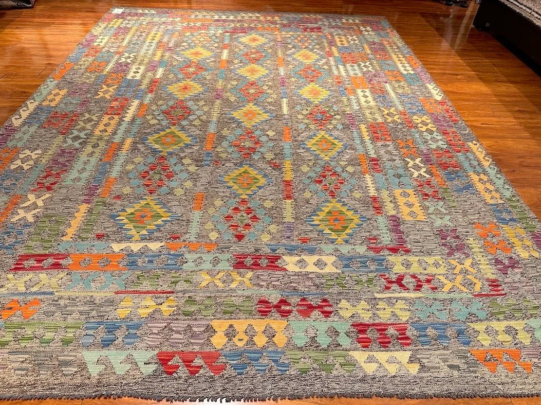8'5"x11'3" Uzbek, Tribal